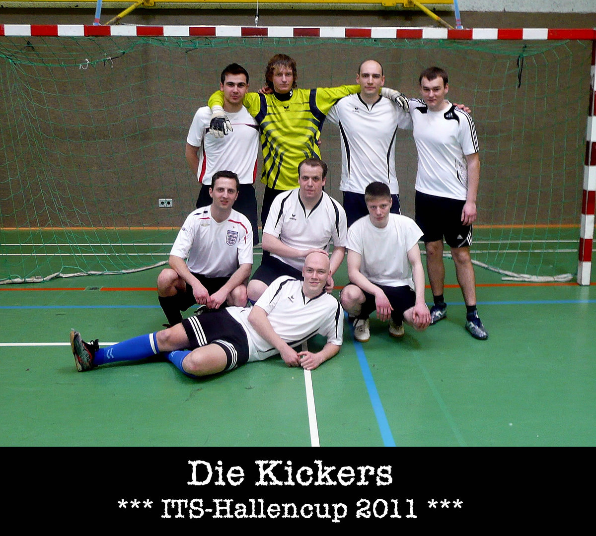 Its hallencup 2011   teamfotos   die kickers retina